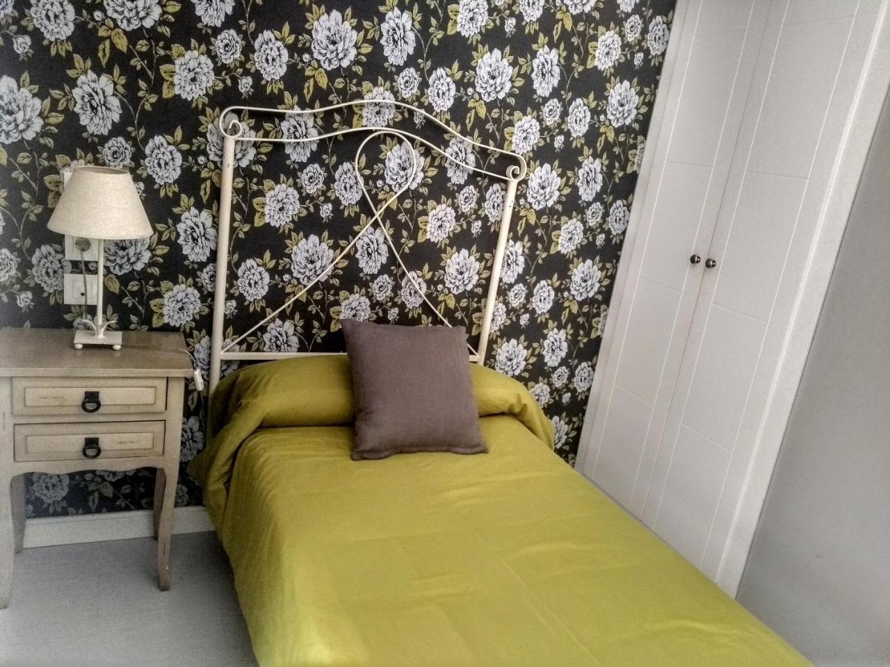 Apartamentos Columela Καντίζ Εξωτερικό φωτογραφία